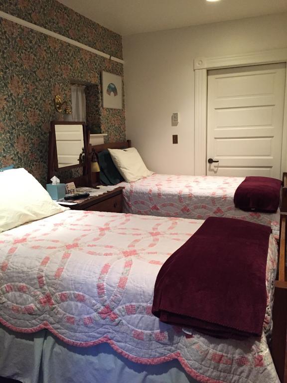Alaska'S Capital Inn Bed And Breakfast (Adults Only) Juneau Rom bilde