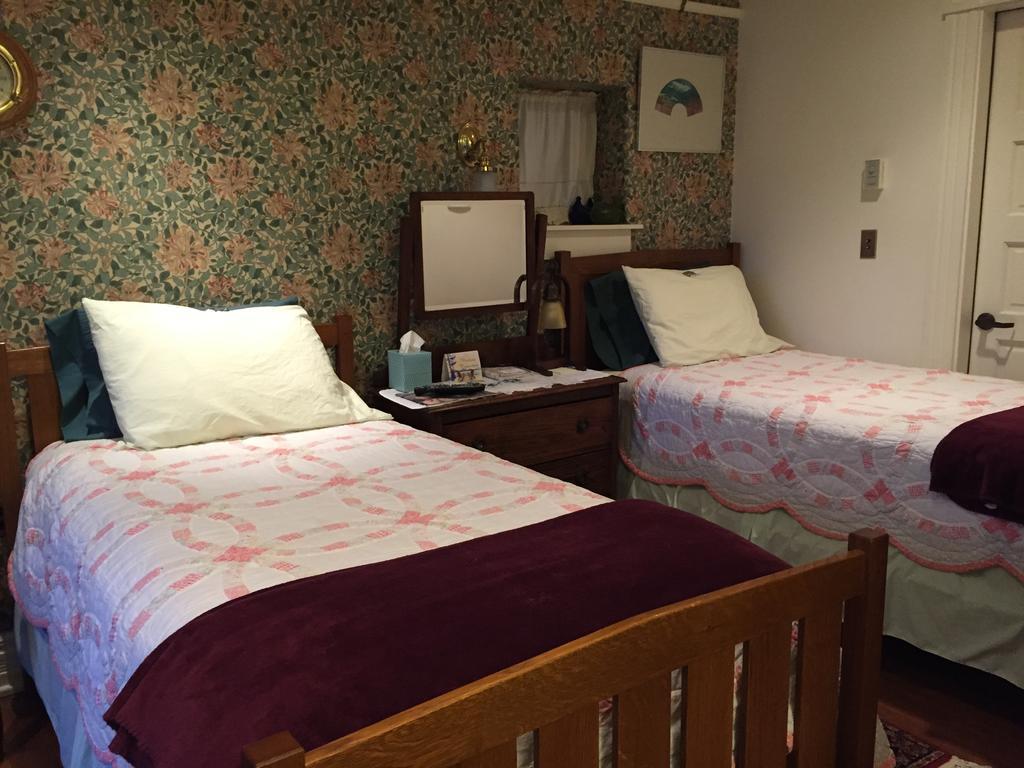 Alaska'S Capital Inn Bed And Breakfast (Adults Only) Juneau Rom bilde